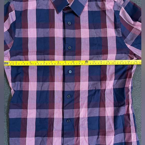 Men’s Express dress shirt, size Medium Extra Slim - Picture 3 of 3